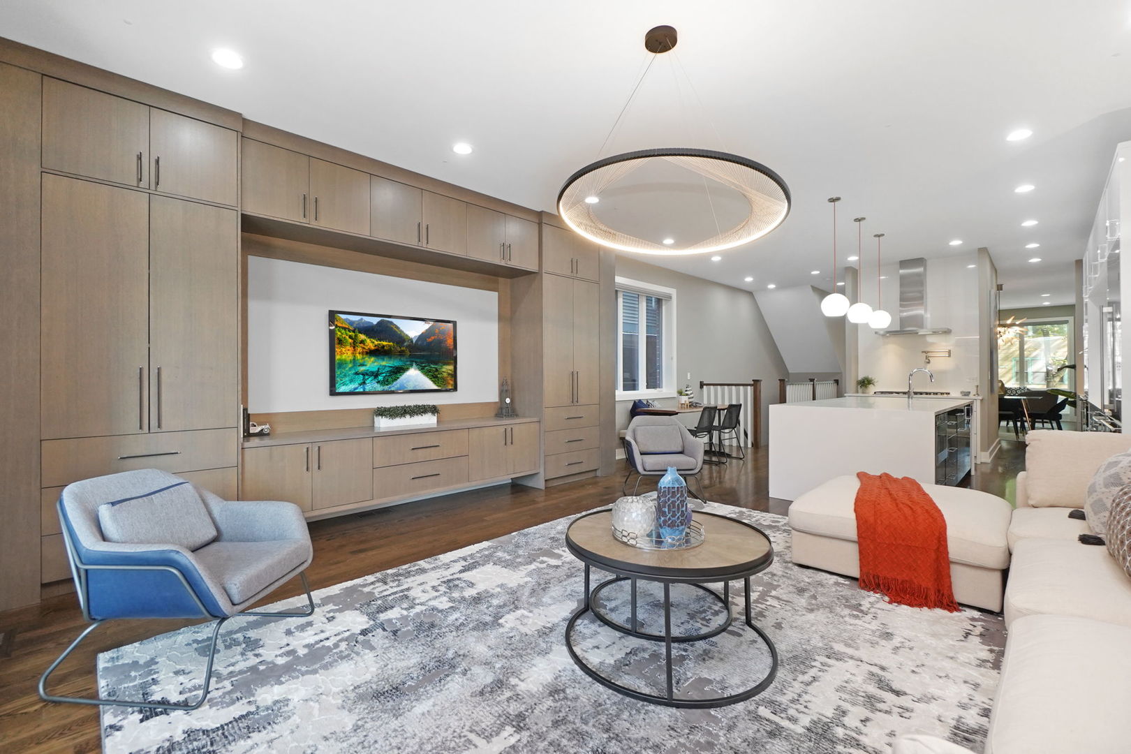 1741 W Roscoe Street Unit: 1