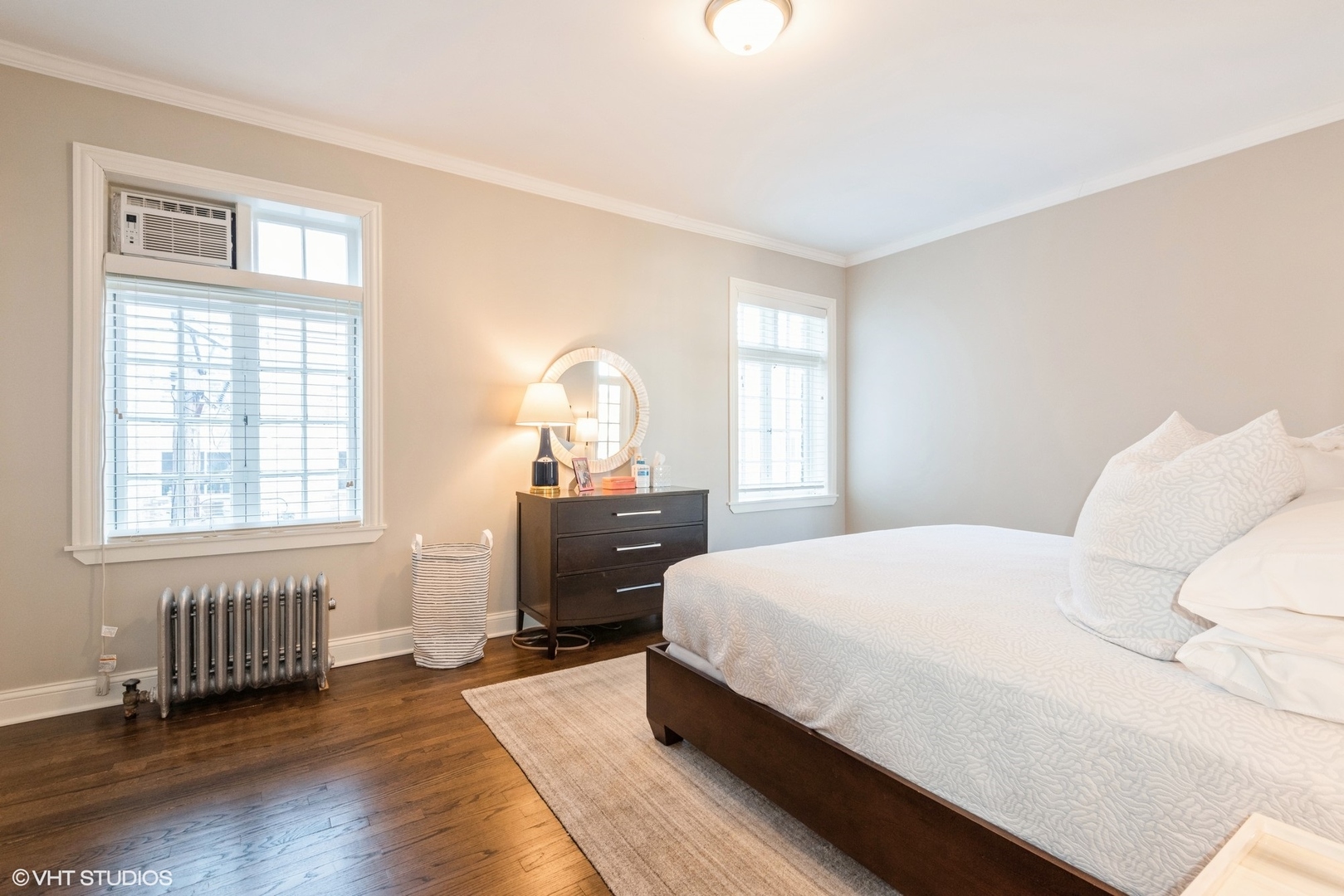 511 W Aldine Avenue Unit: 3E