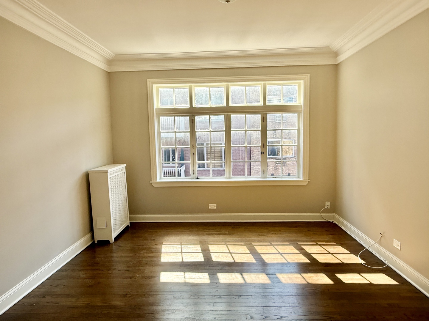 511 W Aldine Avenue Unit: 3E