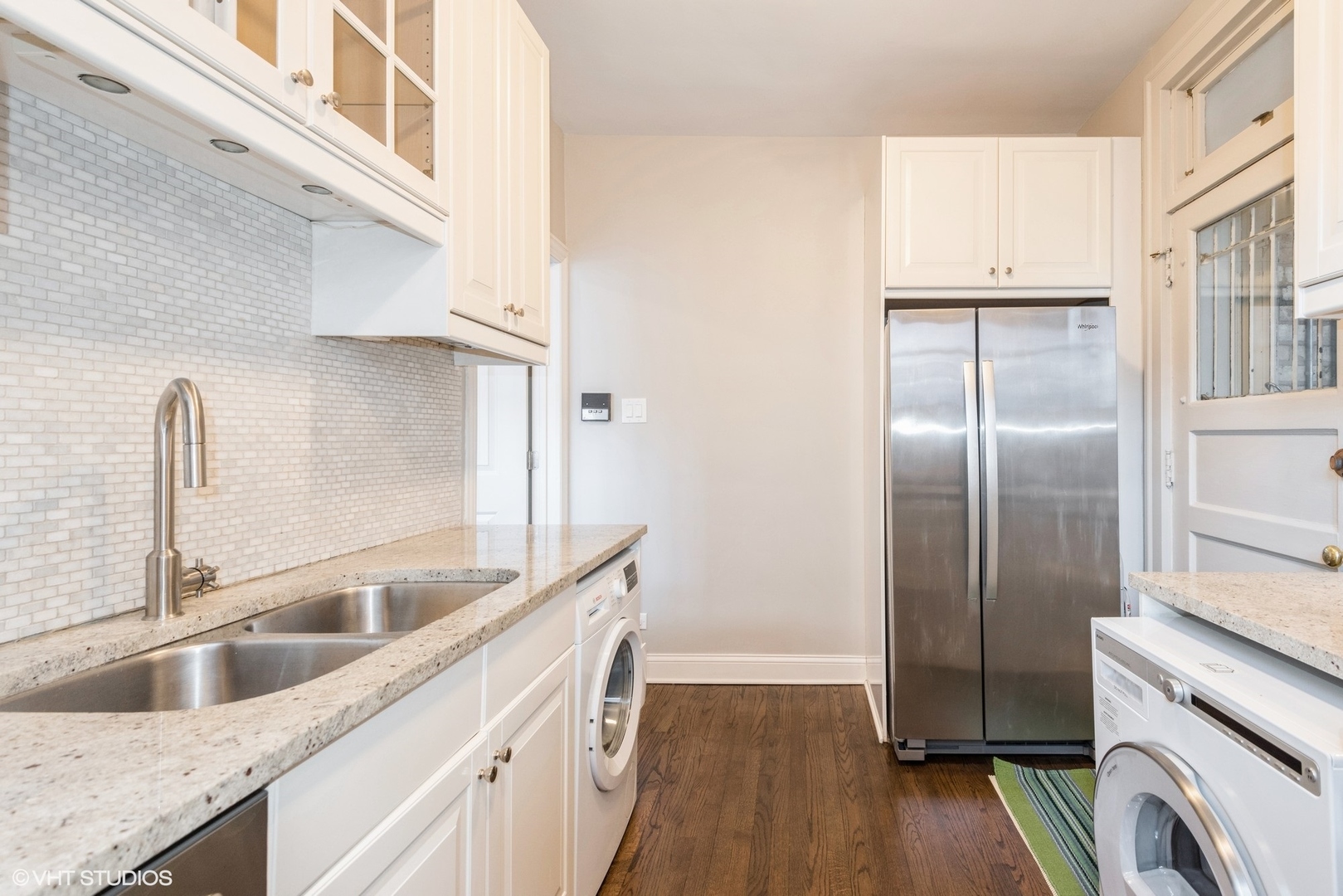511 W Aldine Avenue Unit: 3E