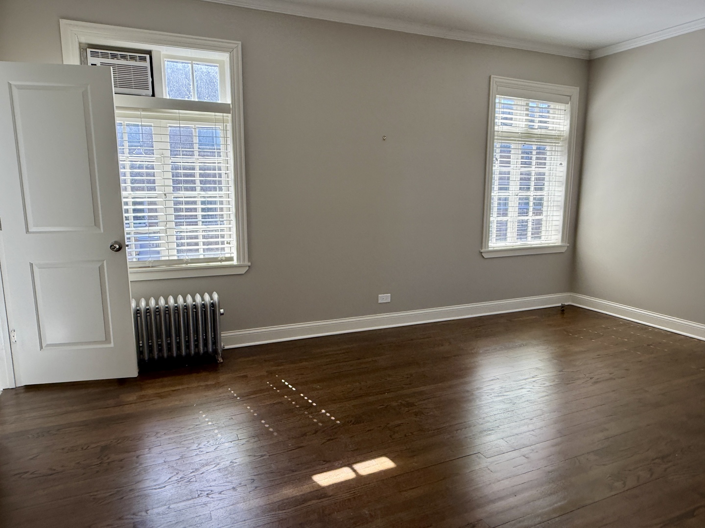 511 W Aldine Avenue Unit: 3E