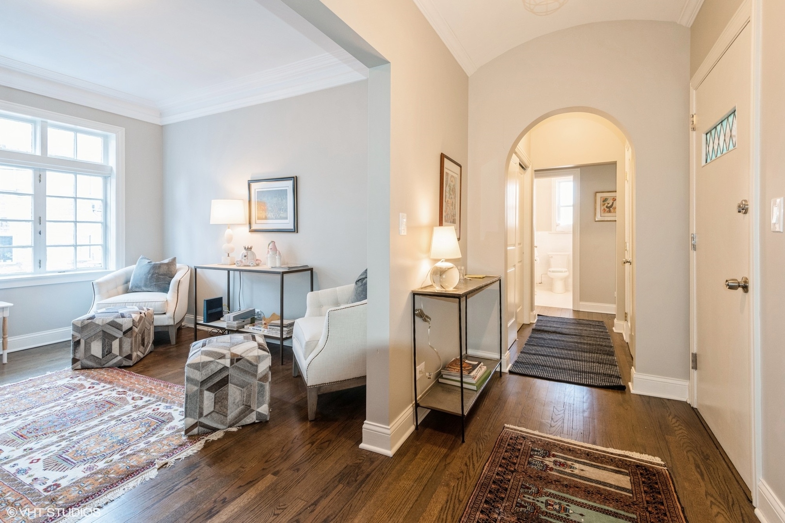 511 W Aldine Avenue Unit: 3E