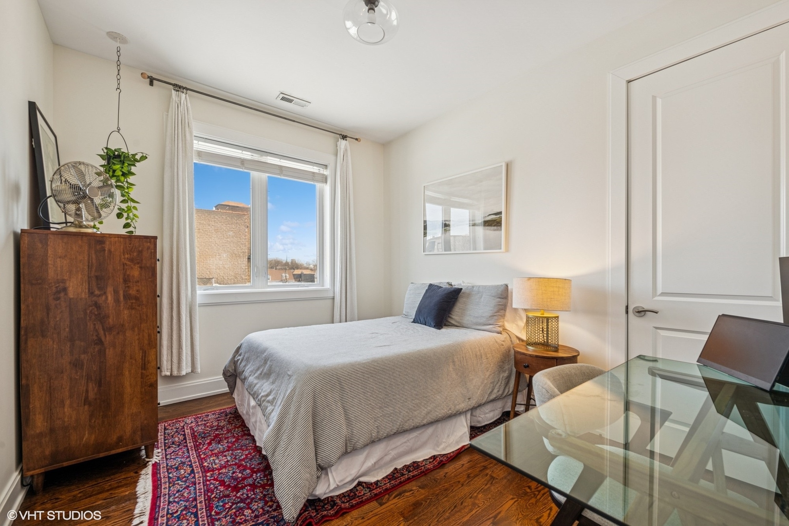 1951 W BELMONT Avenue Unit: 3E