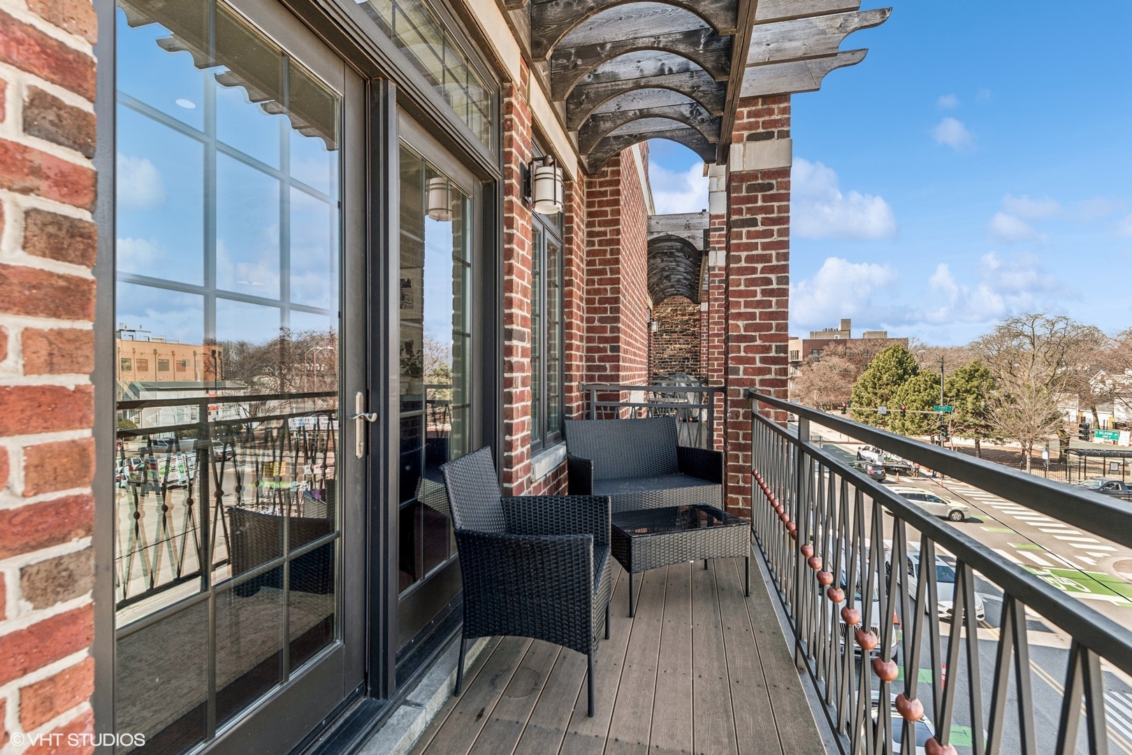 1951 W BELMONT Avenue Unit: 3E