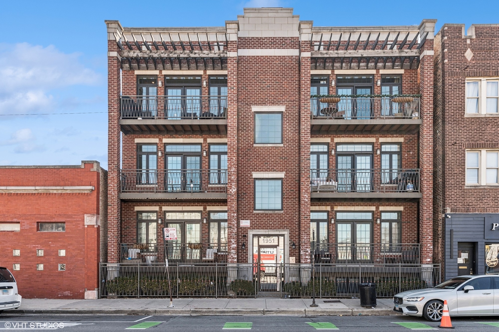 1951 W BELMONT Avenue Unit: 3E