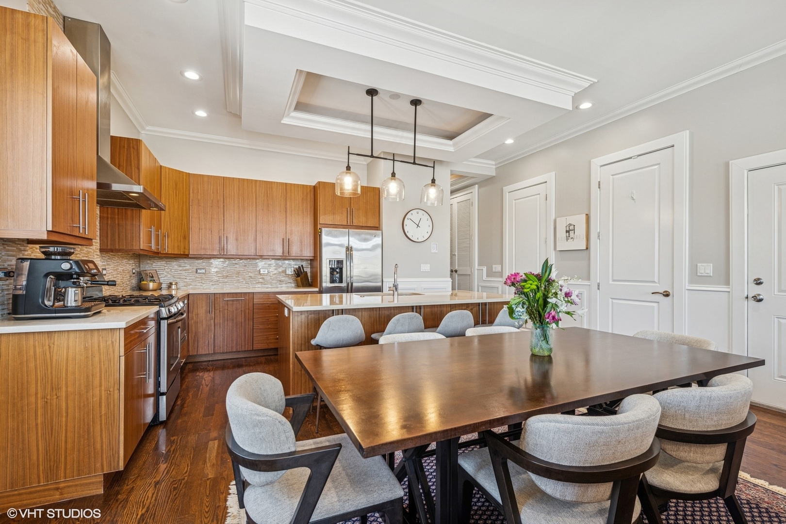 1951 W BELMONT Avenue Unit: 3E