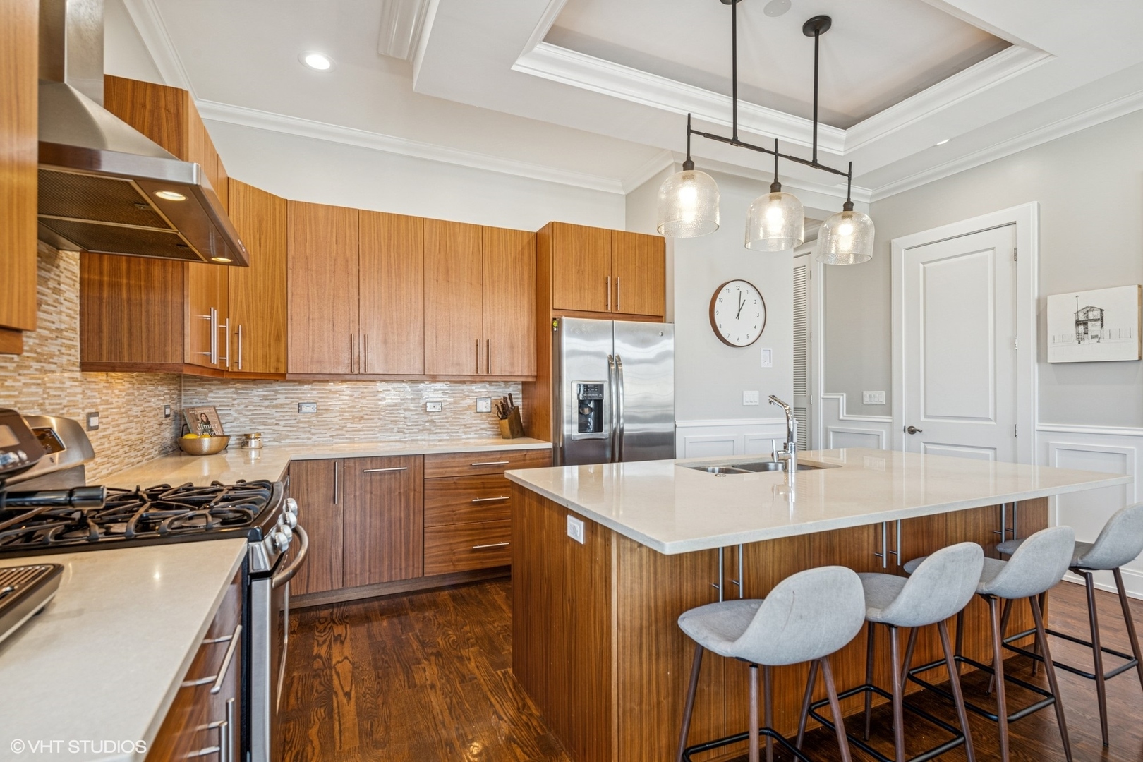 1951 W BELMONT Avenue Unit: 3E