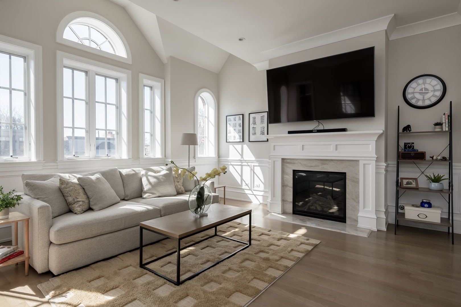 1036 W Altgeld Street Unit: 3