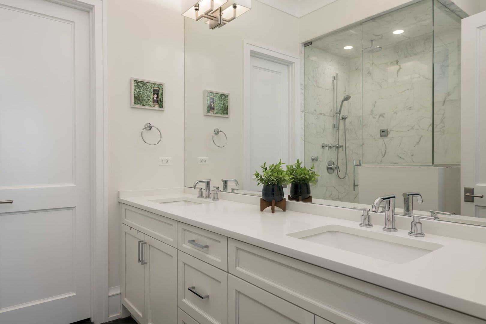 1036 W Altgeld Street Unit: 3