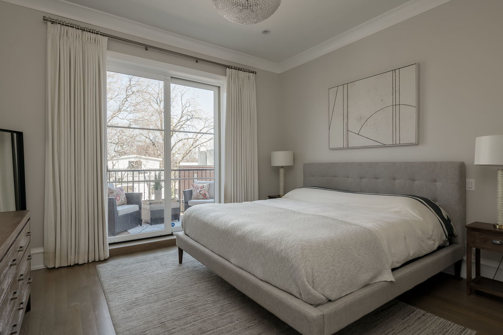 1036 W Altgeld Street Unit: 3