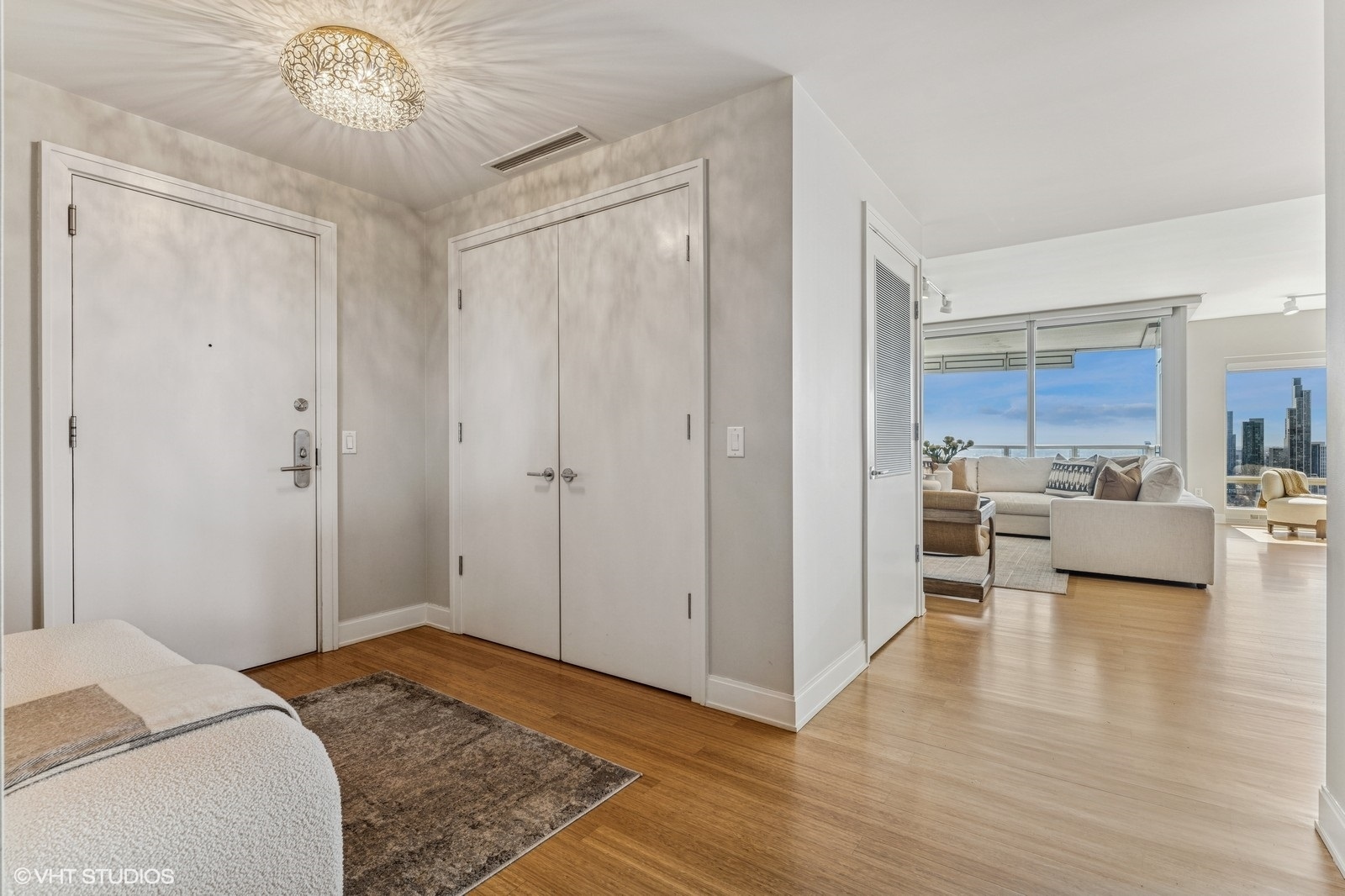 340 E Randolph Street Unit: 3806