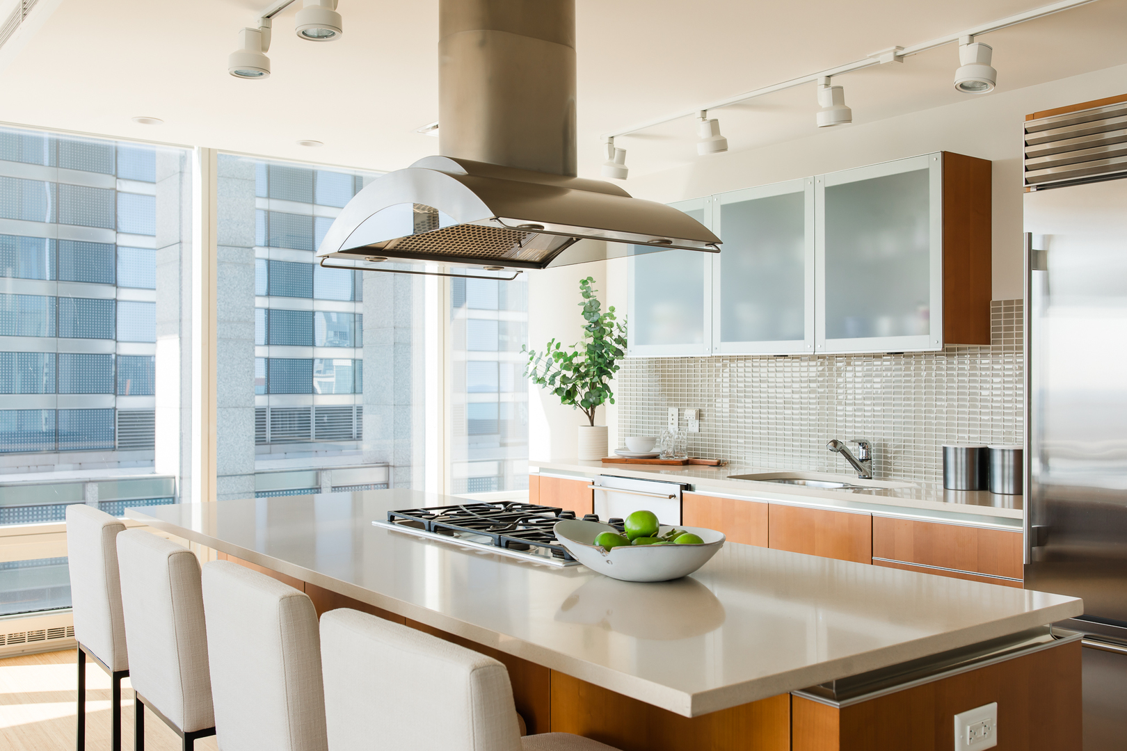 340 E Randolph Street Unit: 3806