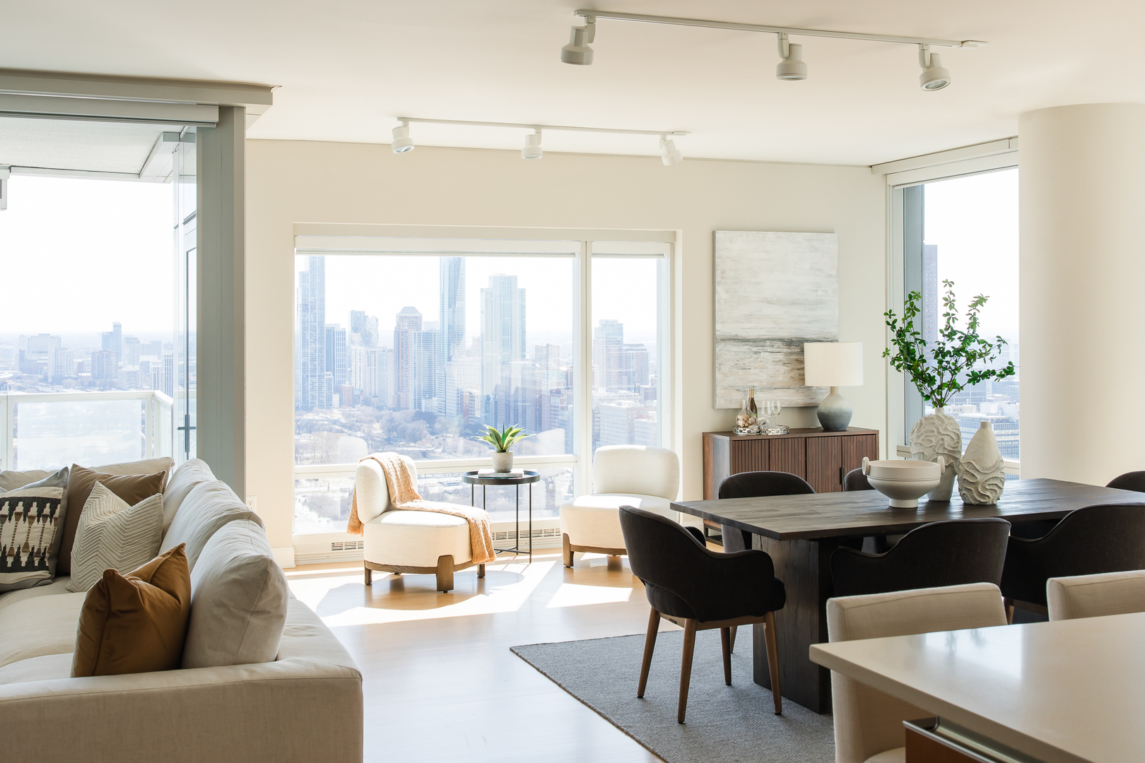 340 E Randolph Street Unit: 3806