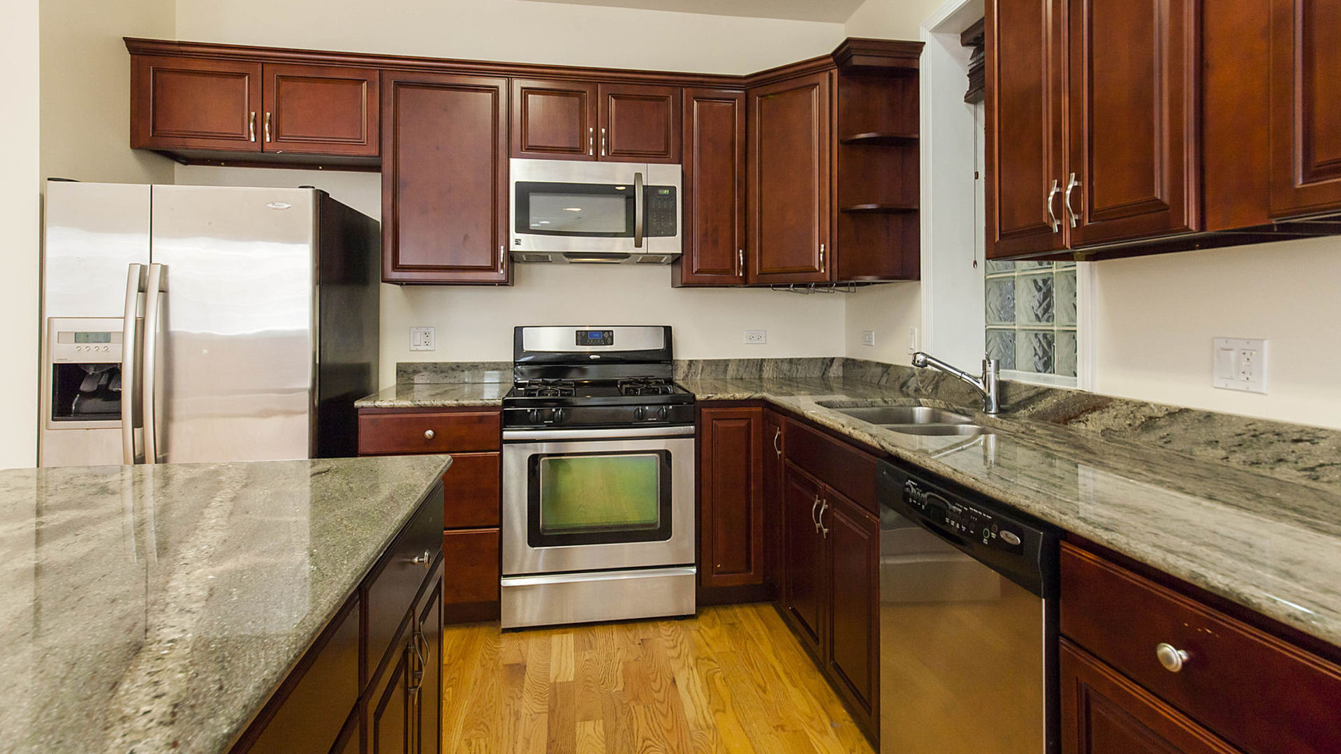 1449 W Fullerton Avenue Unit: A