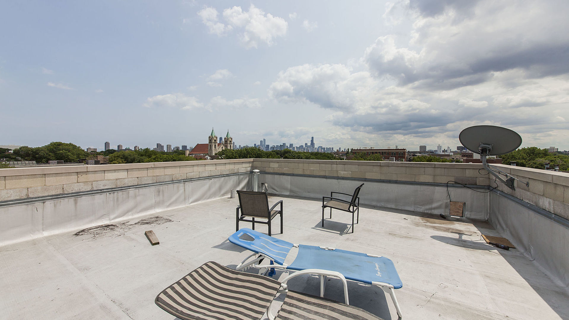 1449 W Fullerton Avenue Unit: A