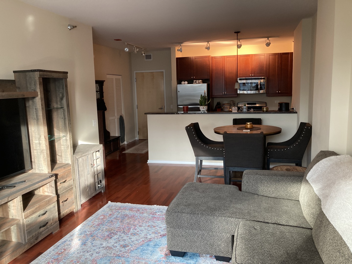 125 S Green Street Unit: 510A