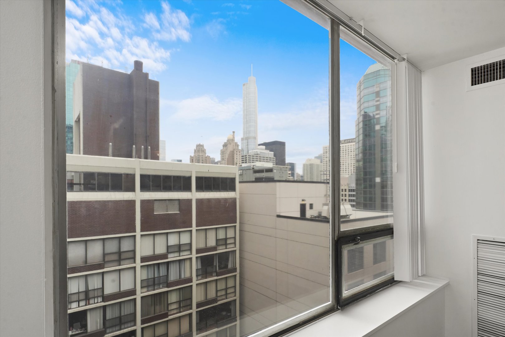 233 E Erie Street Unit: 2410