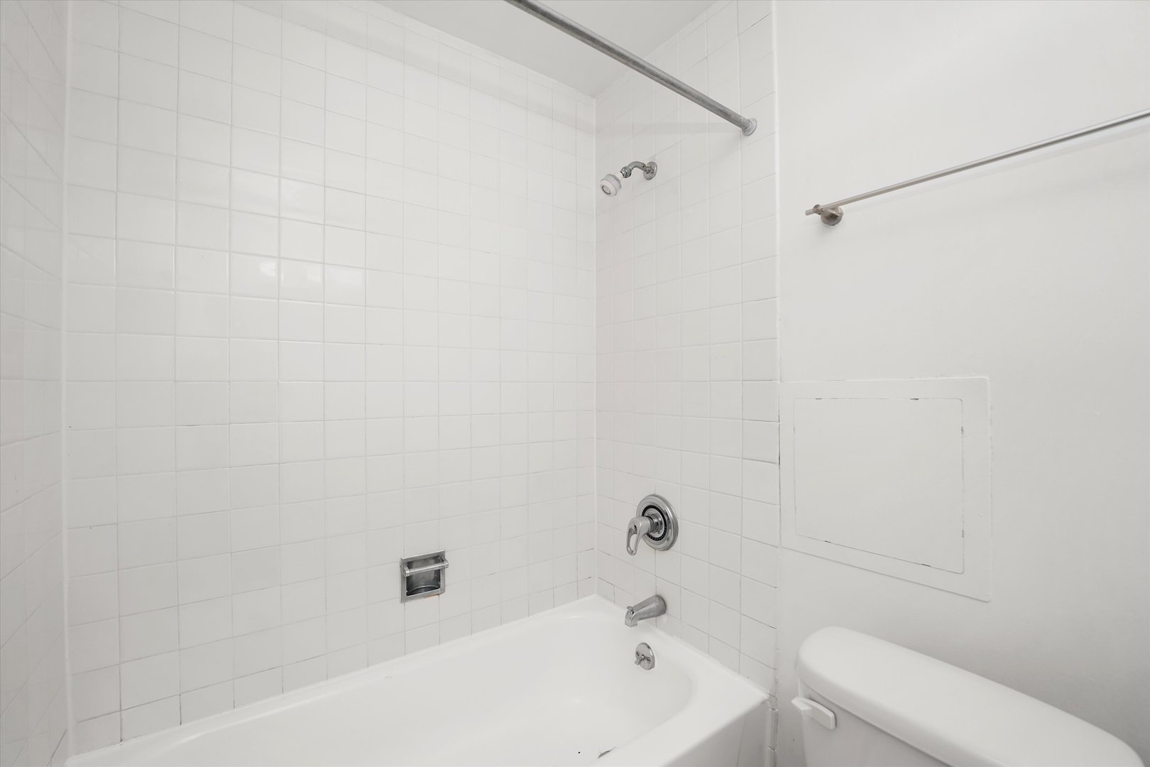 233 E Erie Street Unit: 2410