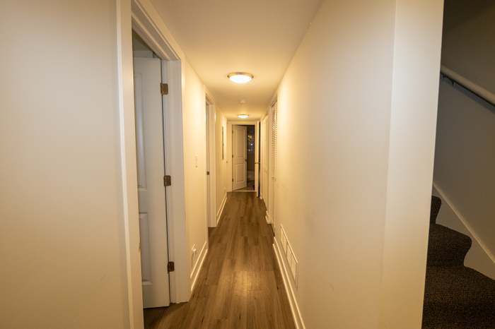 1305 W Barry Avenue Unit: 1F