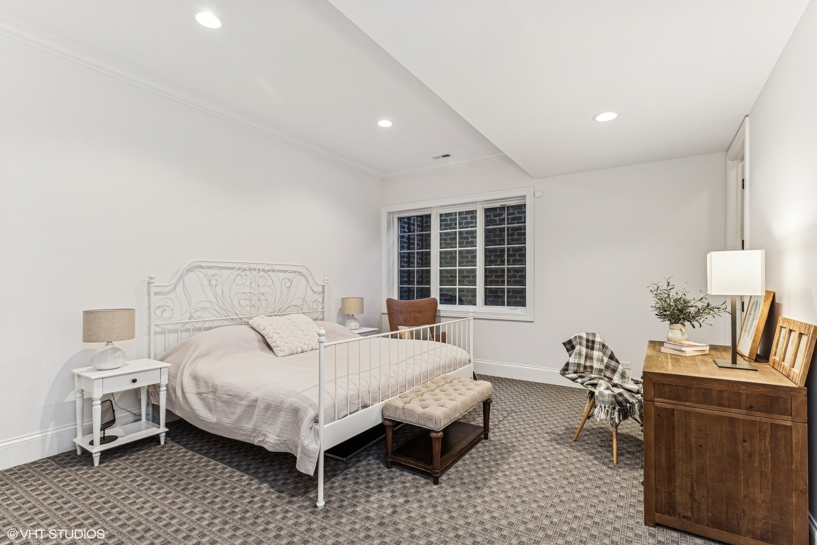 1540 N Sheridan Road