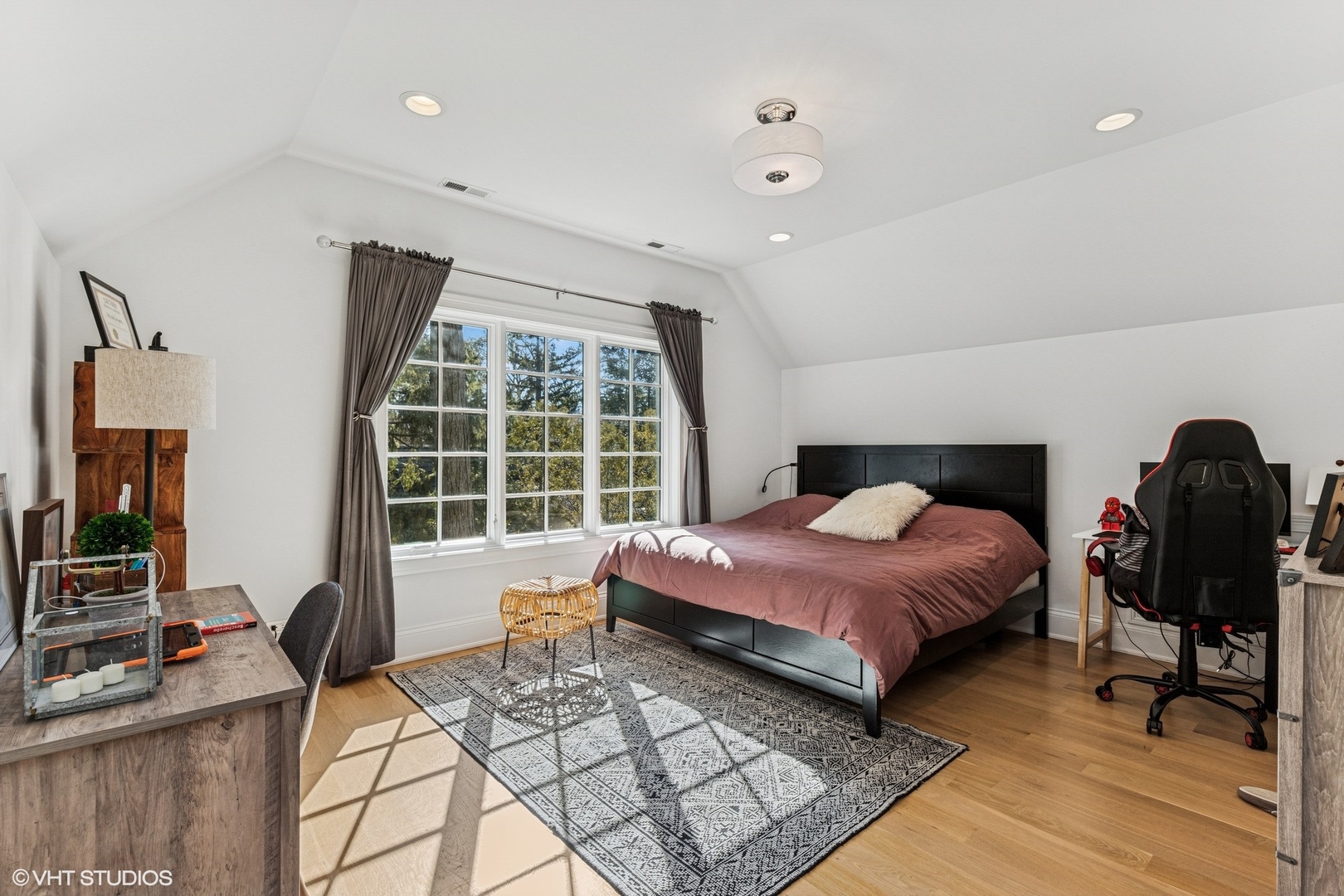 1540 N Sheridan Road