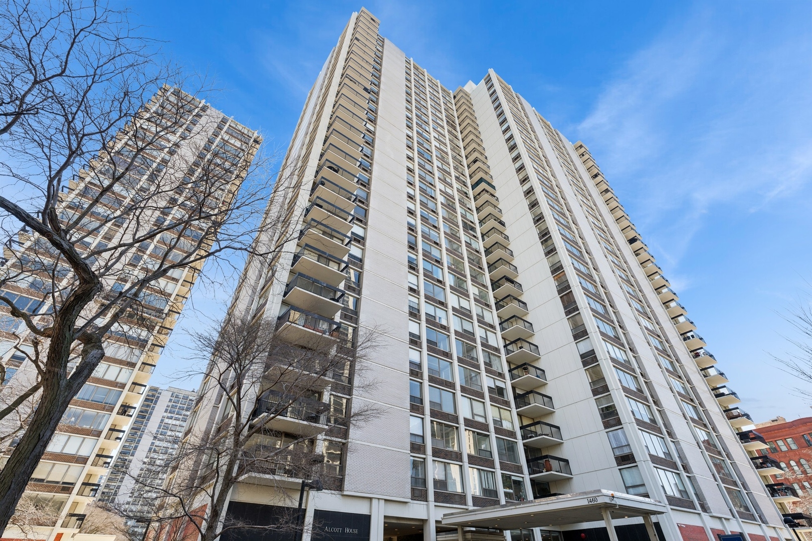 1460 N Sandburg Terrace Unit: 2408