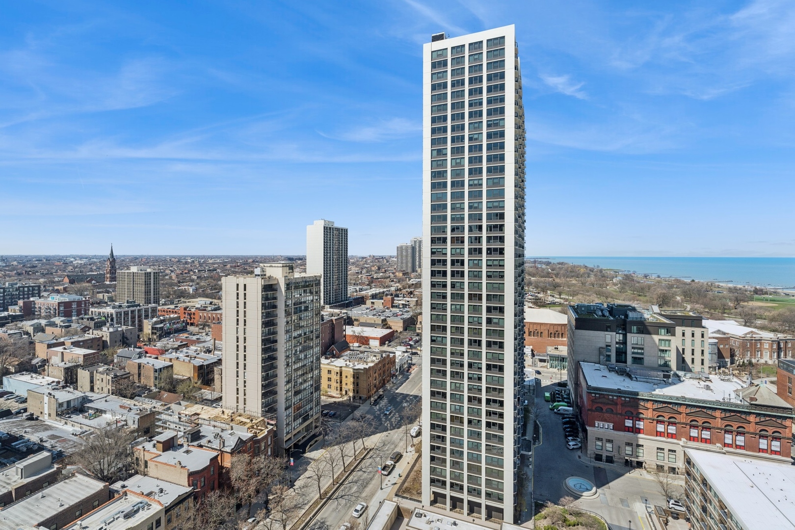 1460 N Sandburg Terrace Unit: 2408