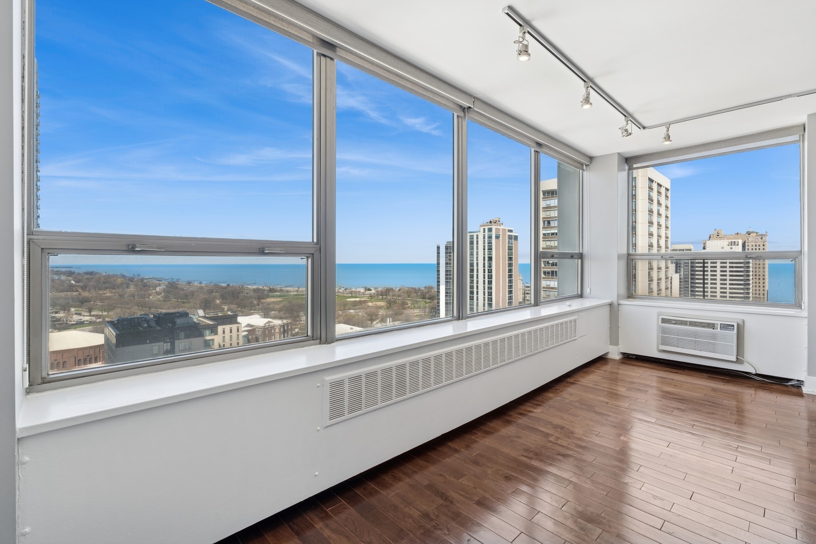 1460 N Sandburg Terrace Unit: 2408