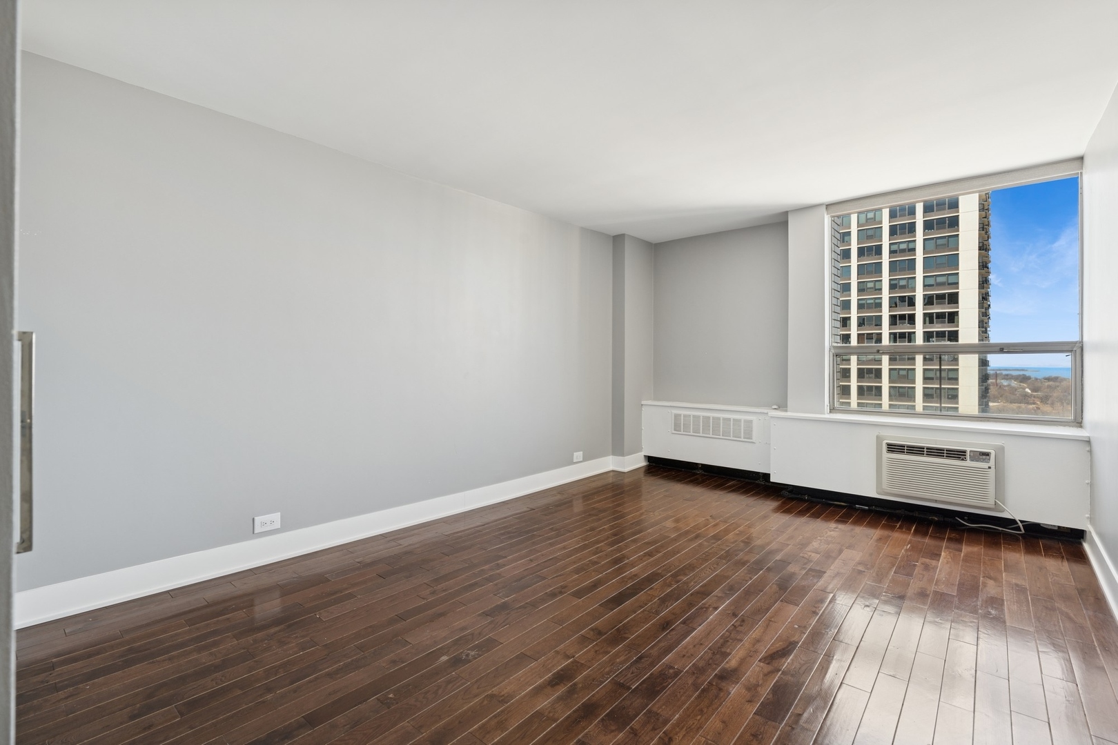 1460 N Sandburg Terrace Unit: 2408