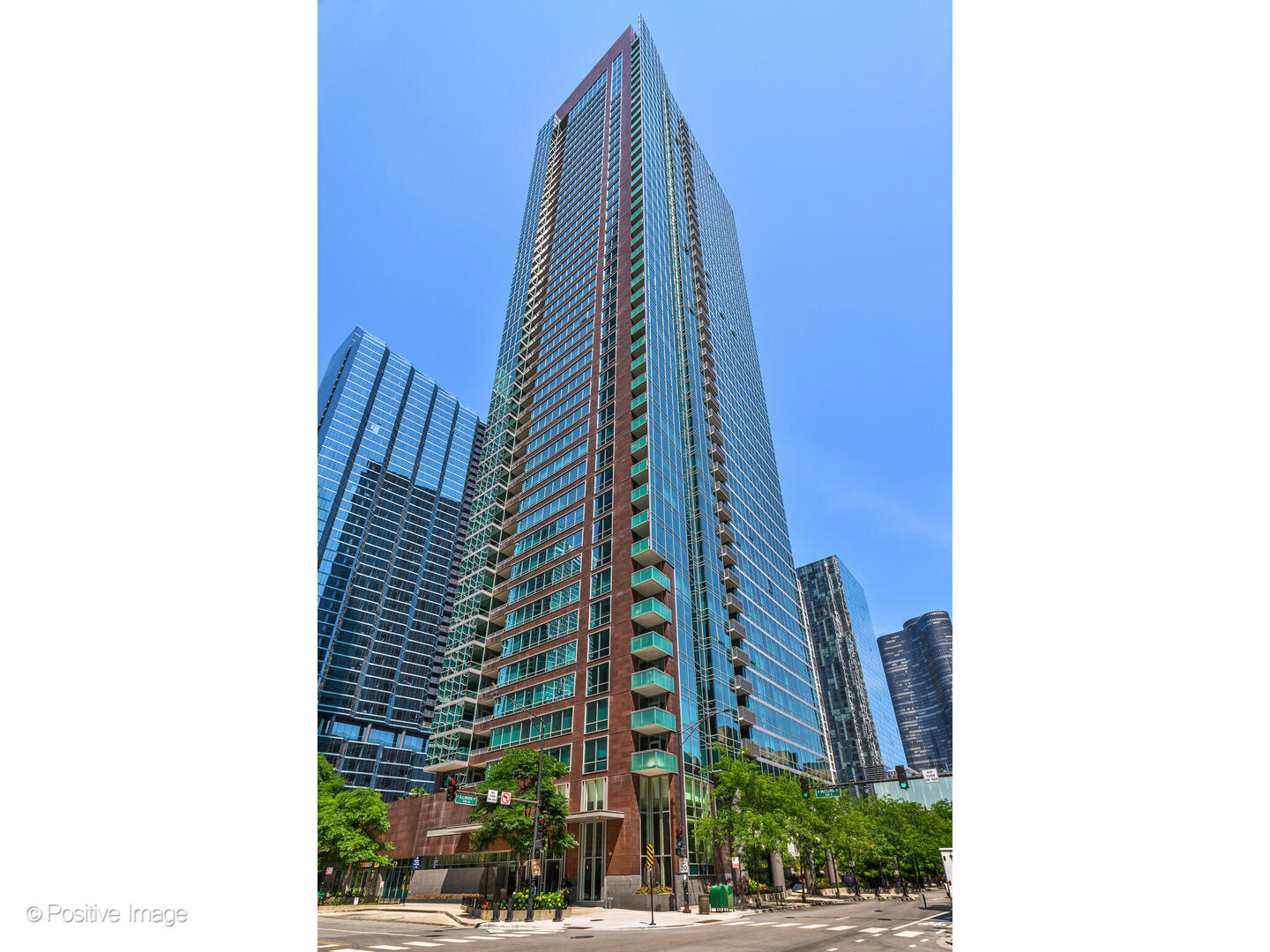 505 N Mcclurg Court Unit: P472