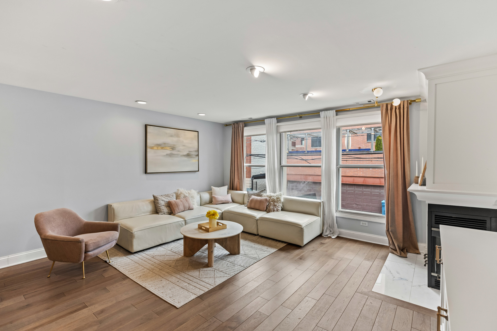 2660 N Bosworth Avenue Unit: 2NW