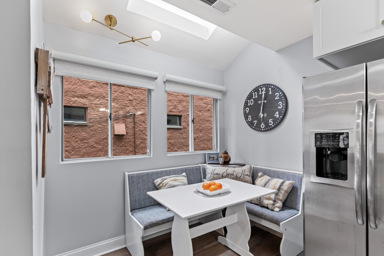 2660 N Bosworth Avenue Unit: 2NW