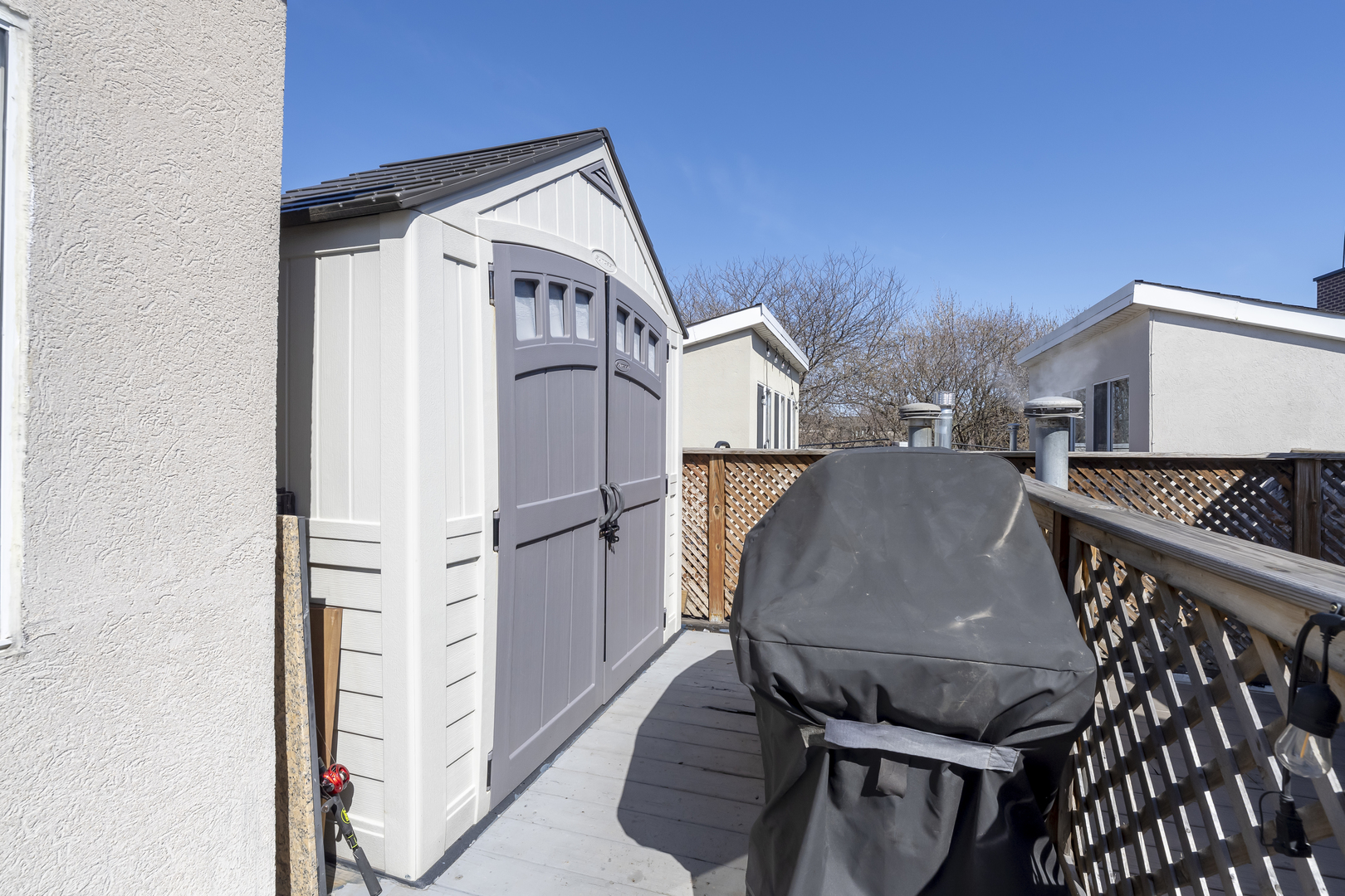 2660 N Bosworth Avenue Unit: 2NW