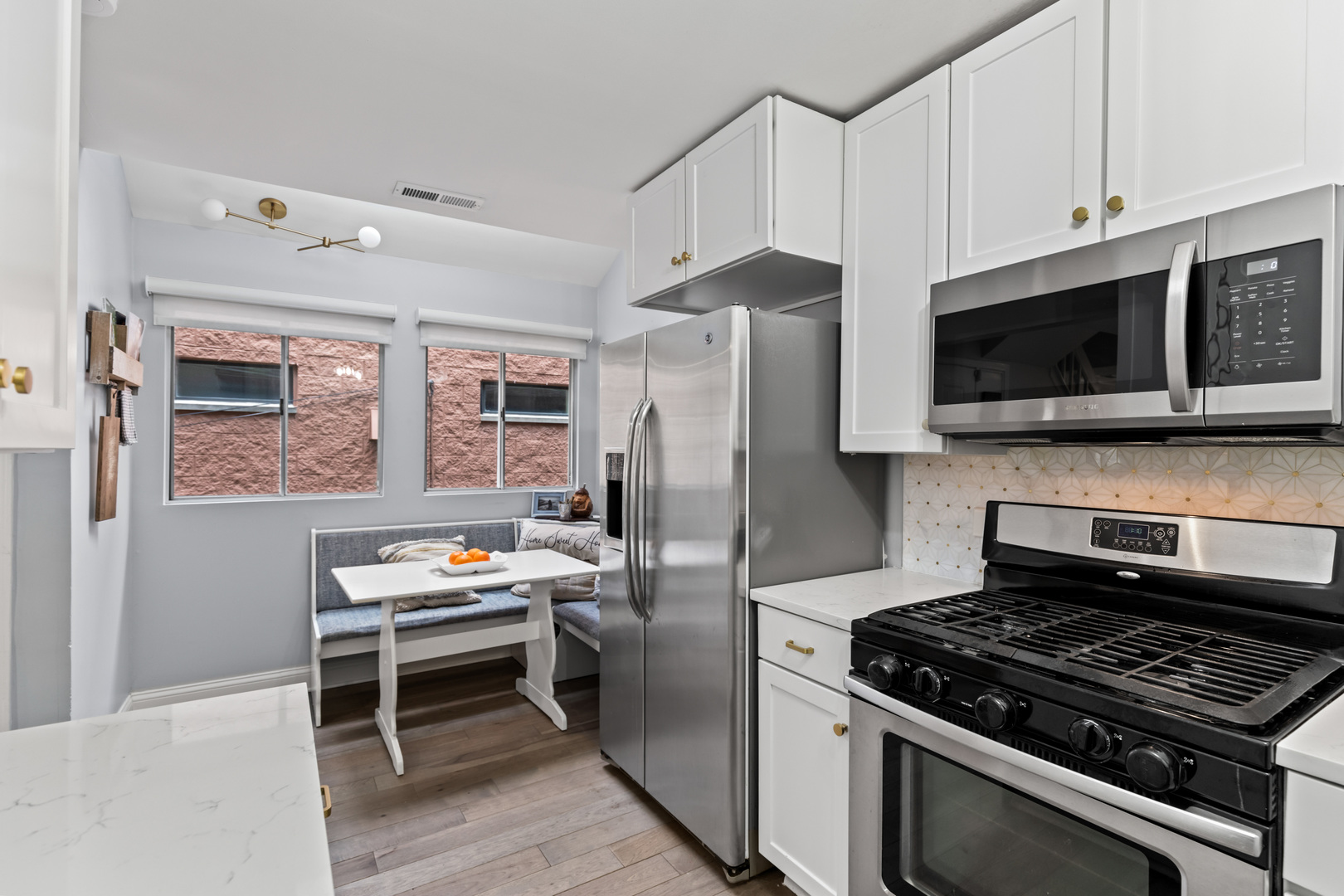 2660 N Bosworth Avenue Unit: 2NW