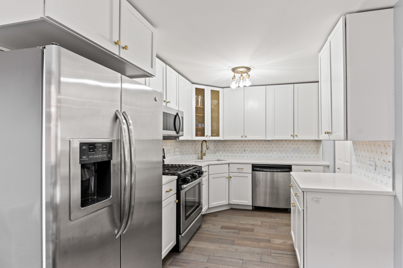 2660 N Bosworth Avenue Unit: 2NW