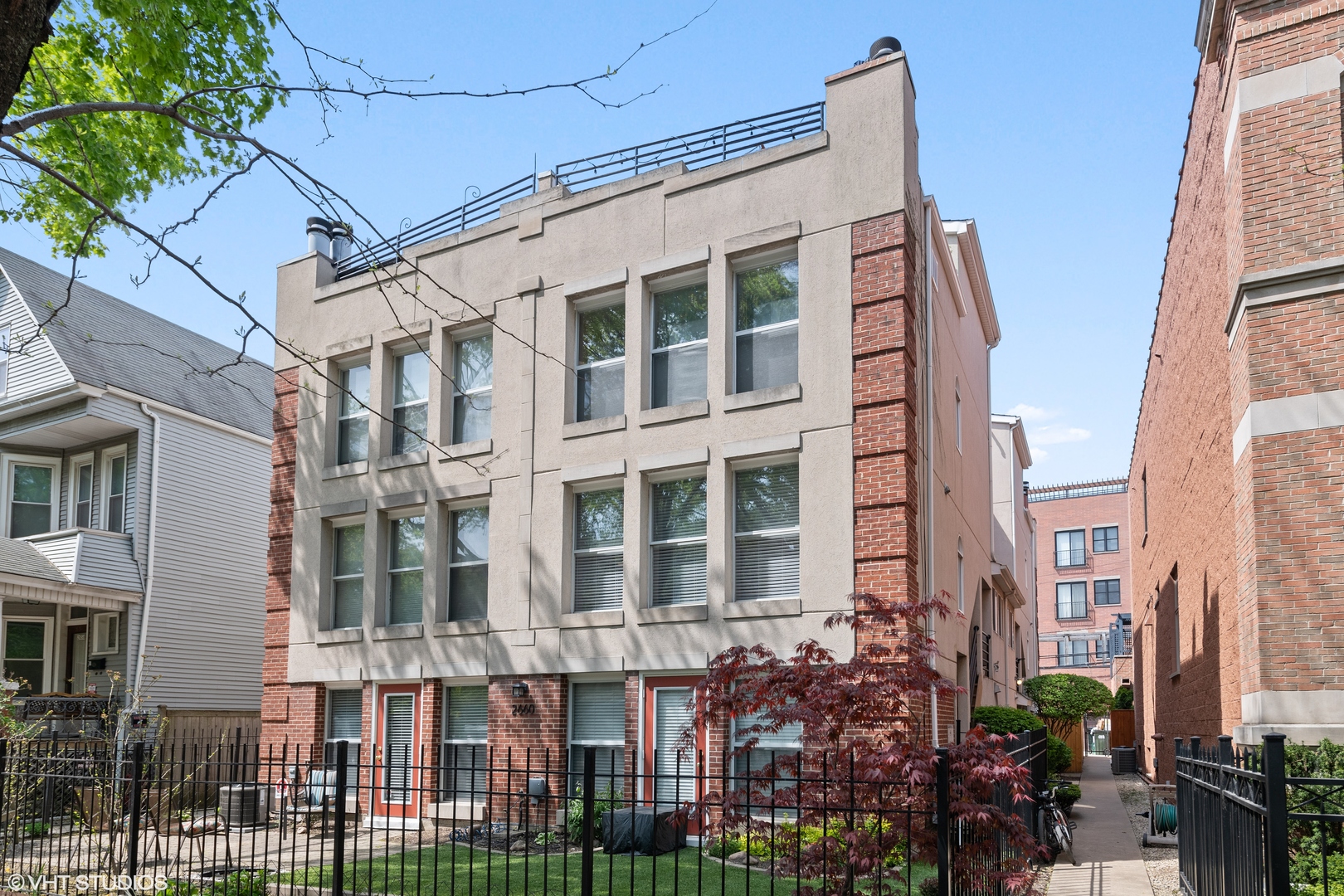 2660 N Bosworth Avenue Unit: 2NW