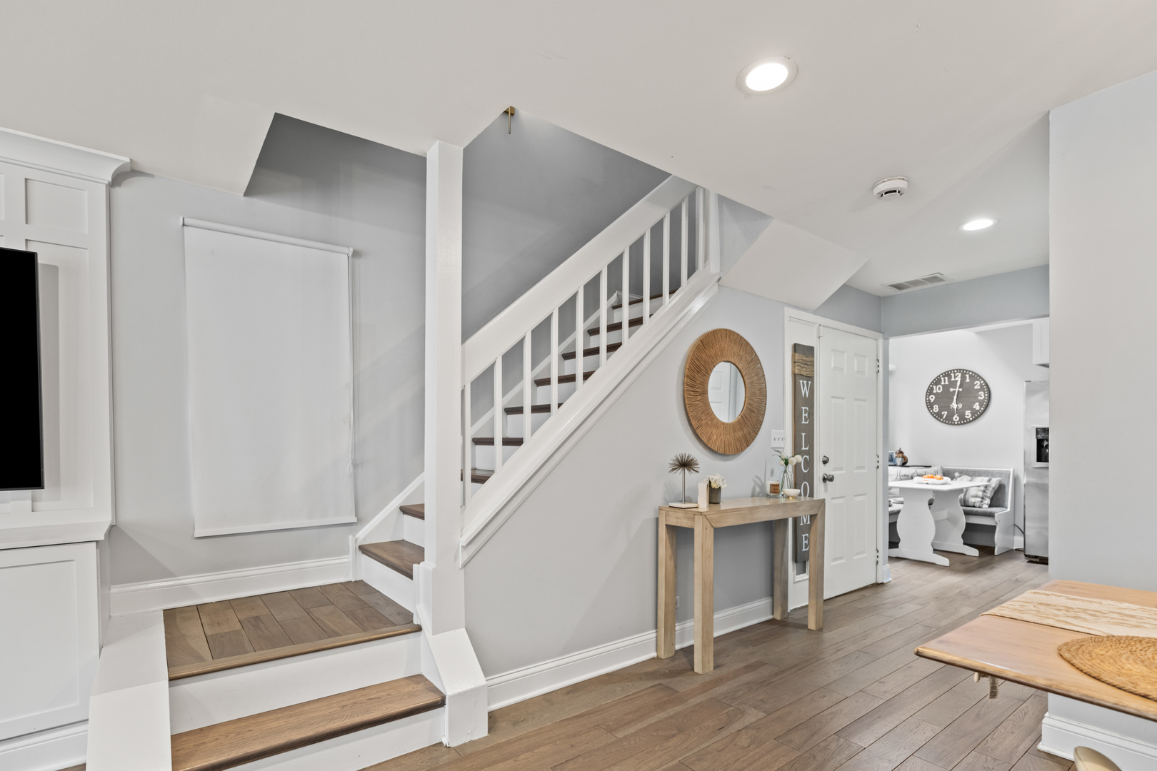 2660 N Bosworth Avenue Unit: 2NW