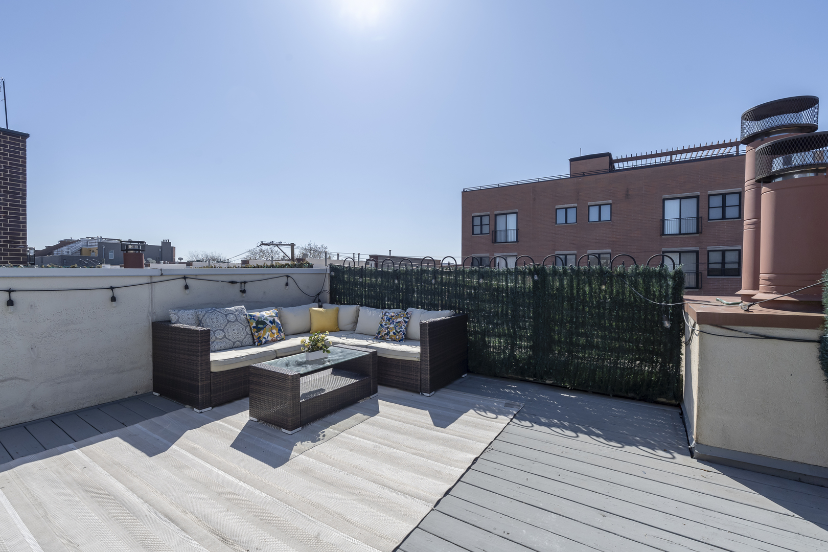 2660 N Bosworth Avenue Unit: 2NW