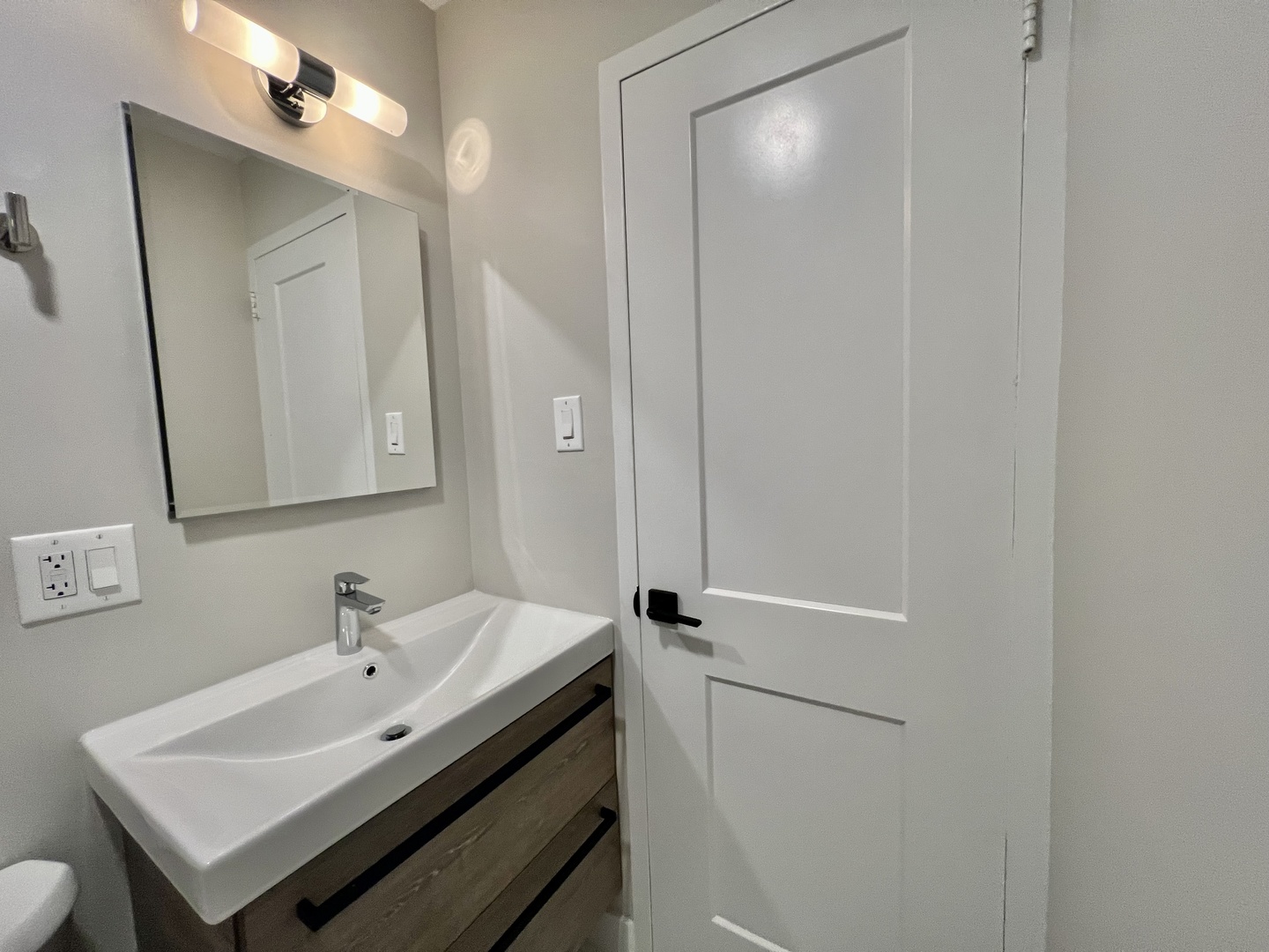 3950 N Lake Shore Drive Unit: 1101A