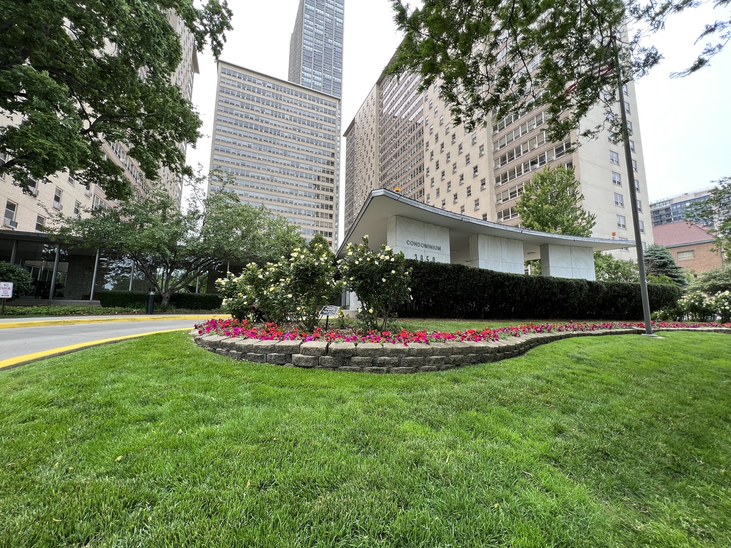 3950 N Lake Shore Drive Unit: 1101A