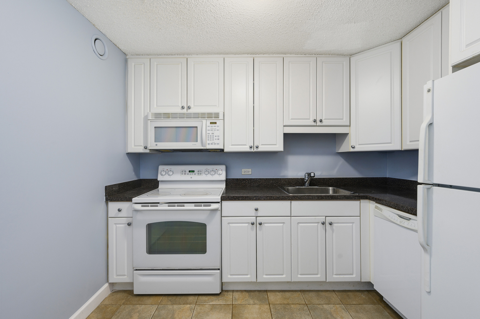 10 E Ontario Street Unit: 1810