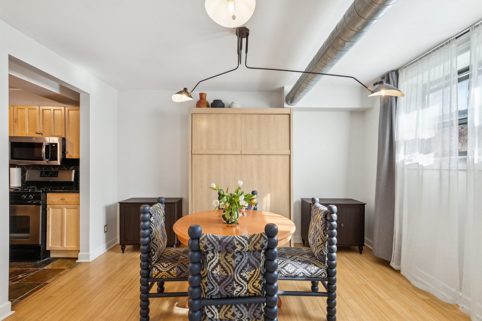 1200 W Waveland Avenue Unit: B