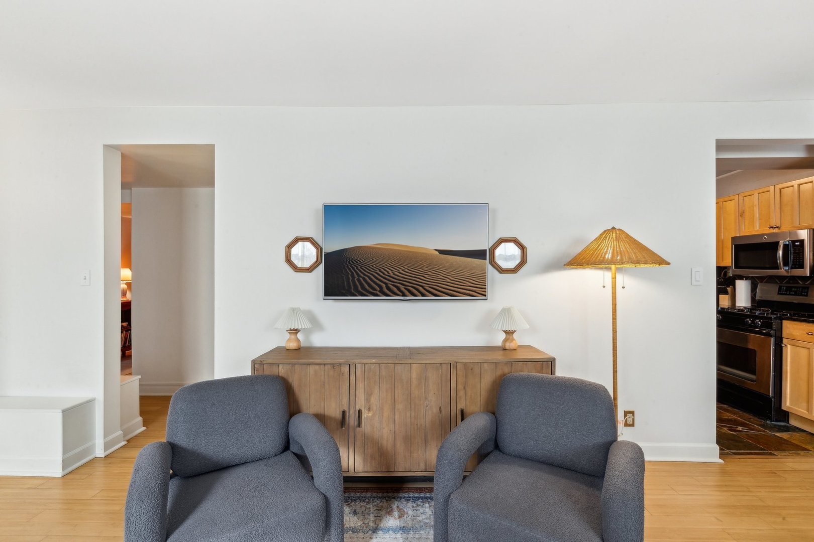 1200 W Waveland Avenue Unit: B