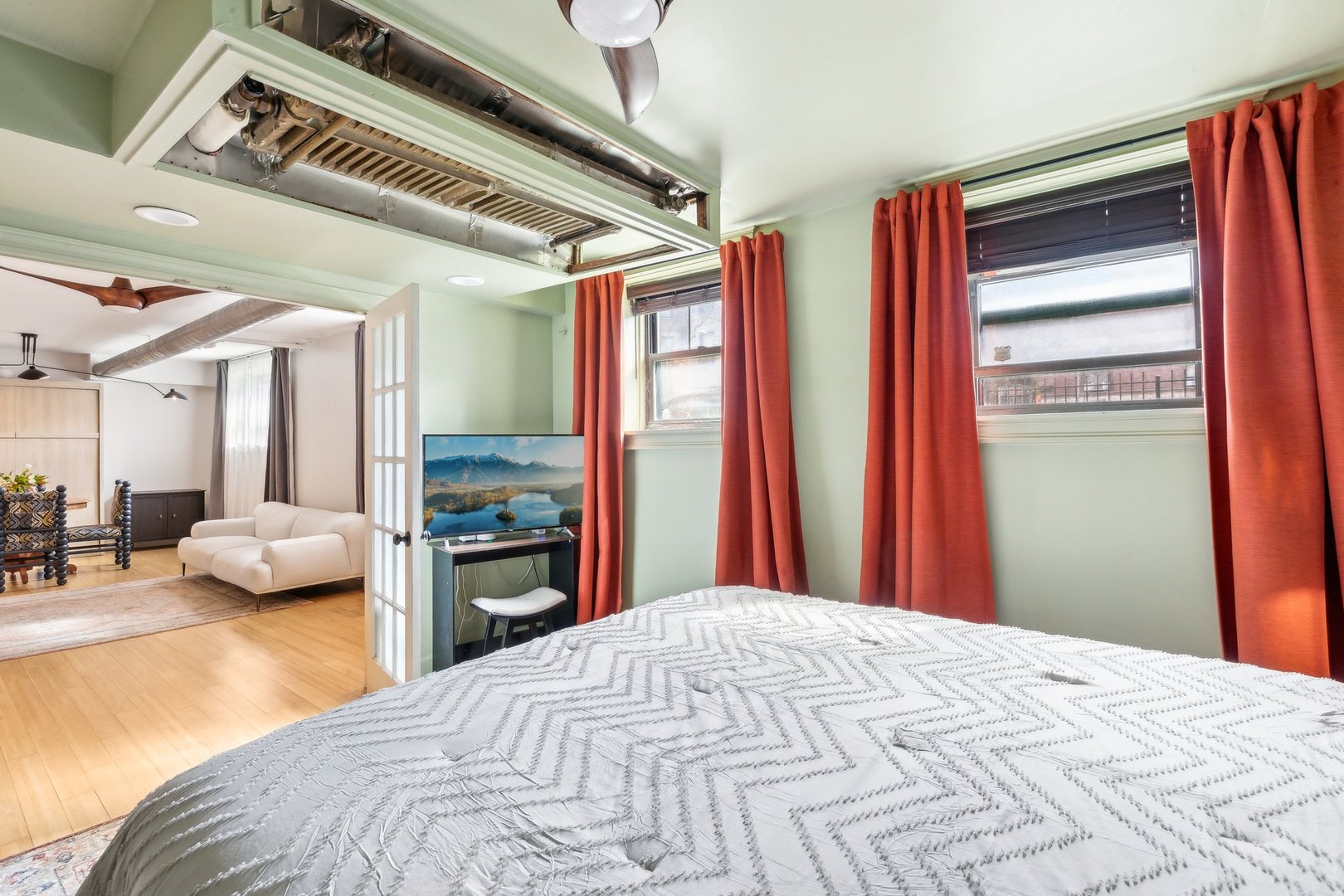 1200 W Waveland Avenue Unit: B