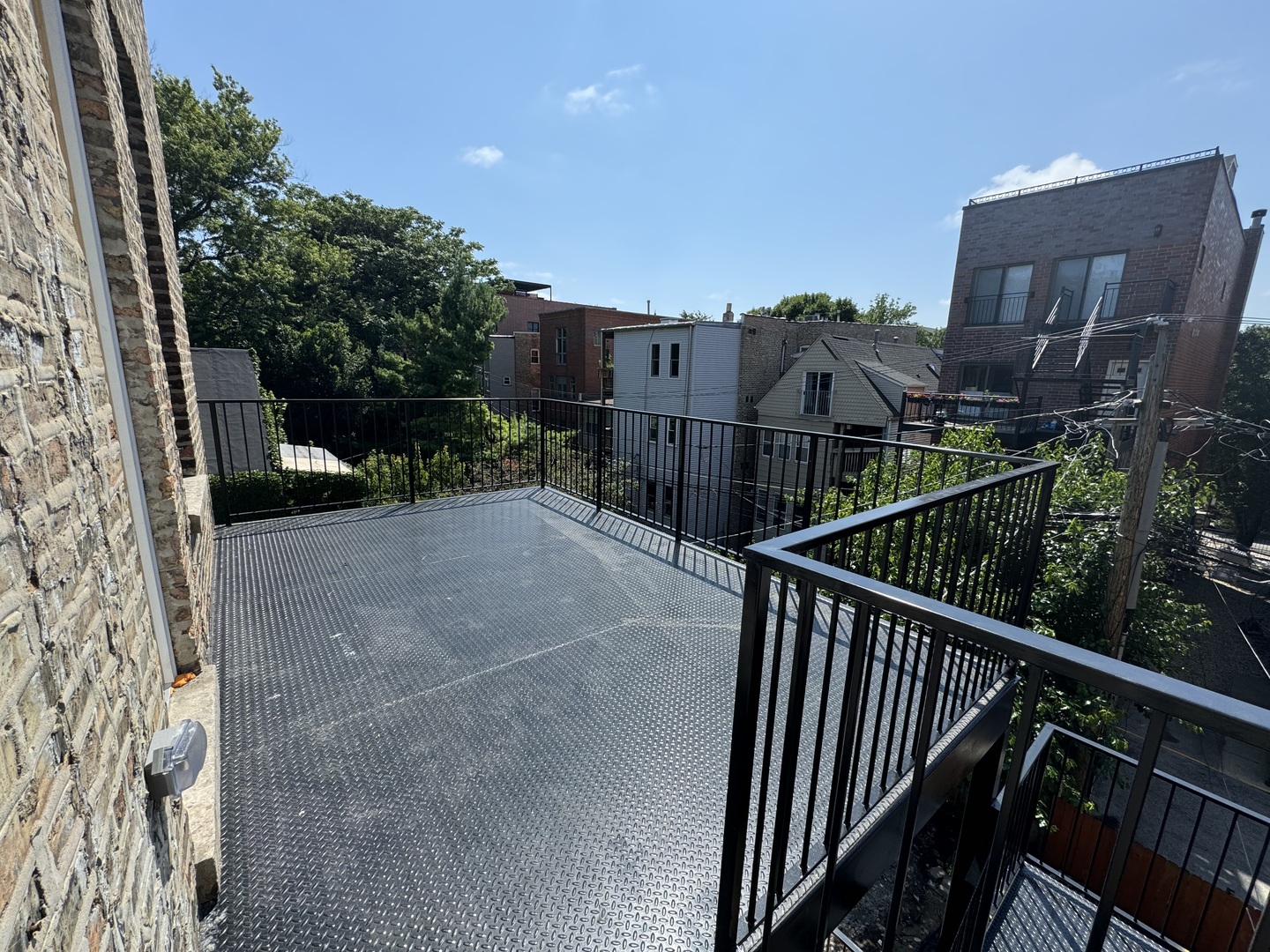 715 W Aldine Avenue Unit: PH