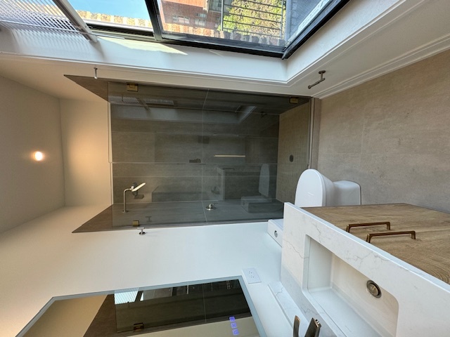 715 W Aldine Avenue Unit: PH