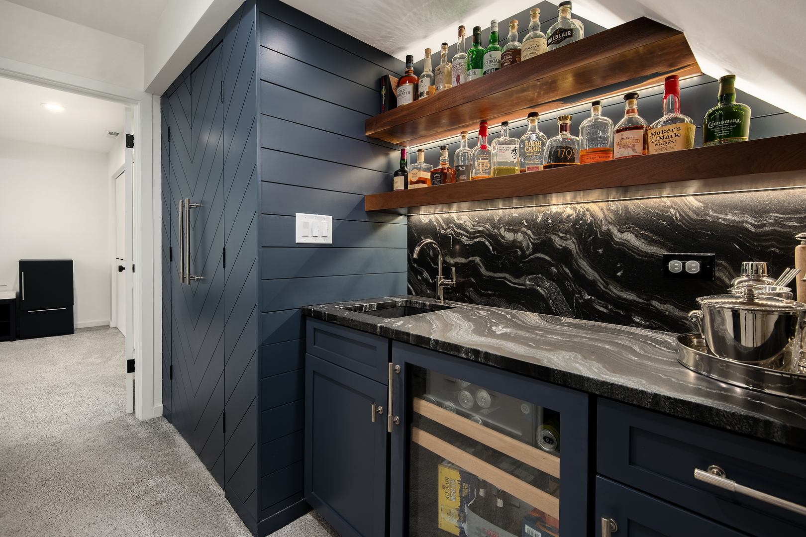 2131 W Cortland Street