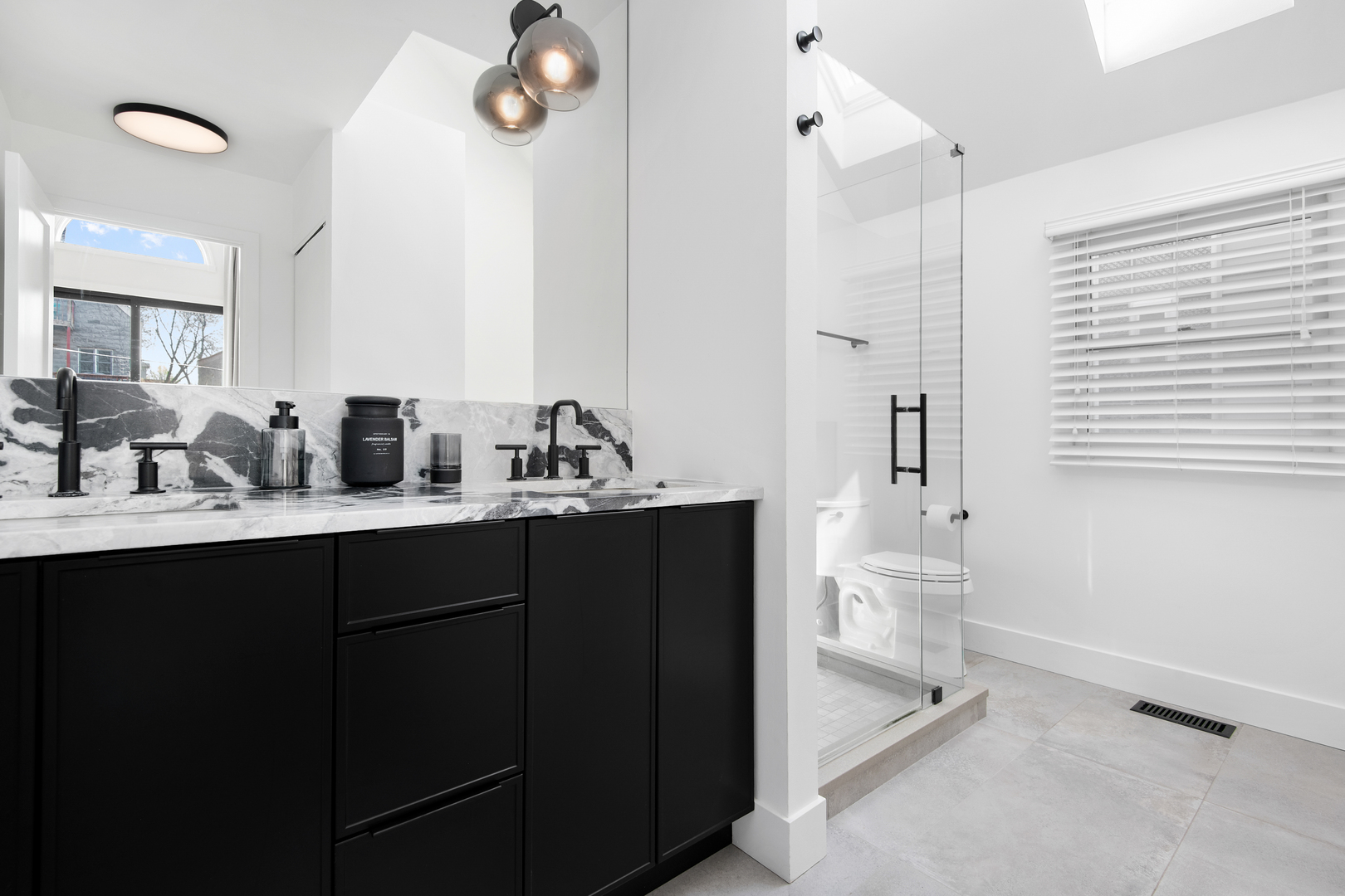 2131 W Cortland Street