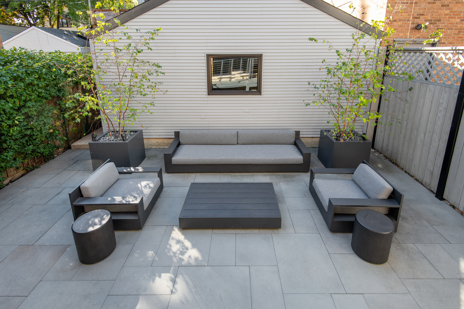 2131 W Cortland Street