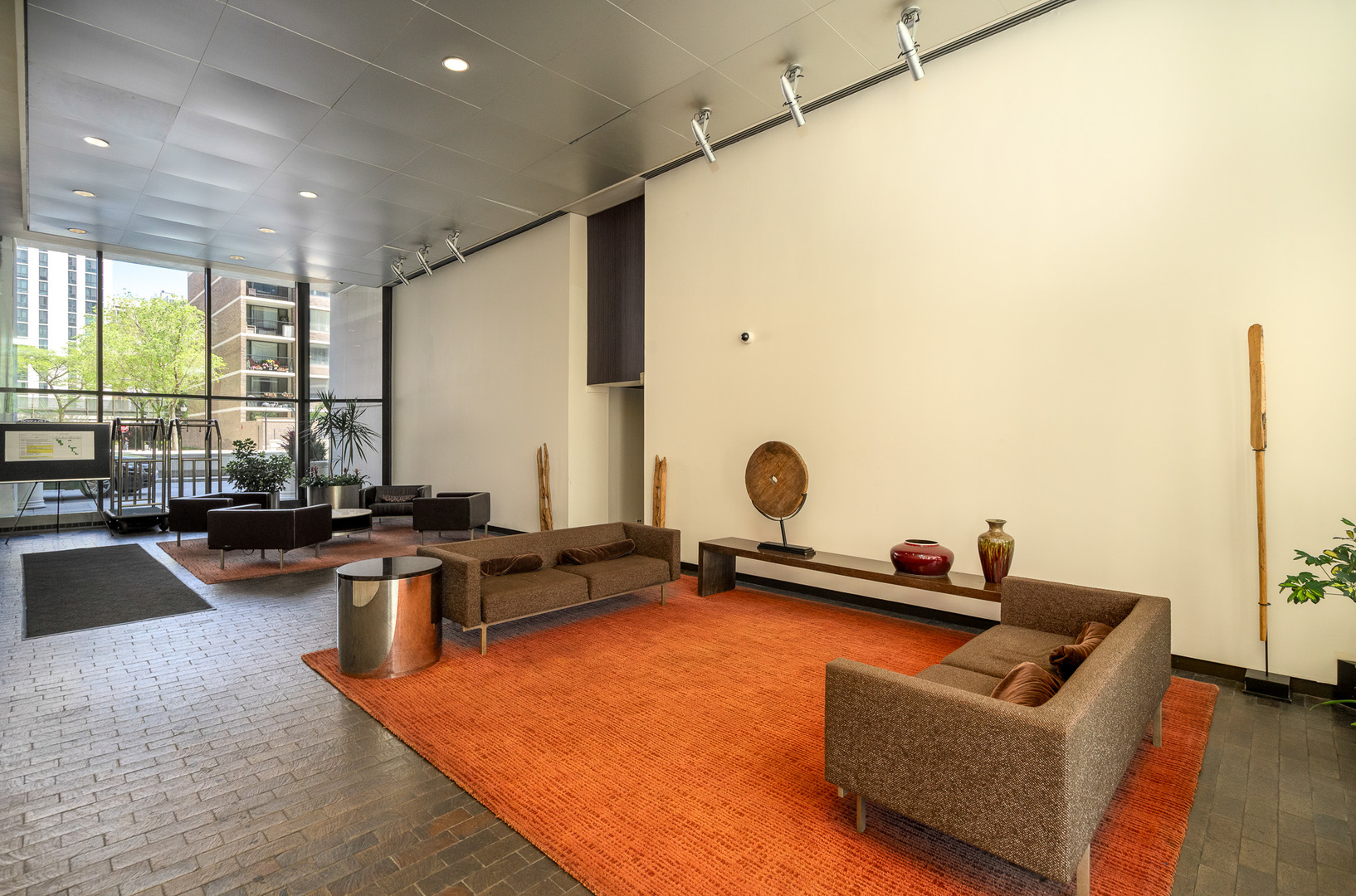 1560 N SANDBURG Terrace Unit: 2506J